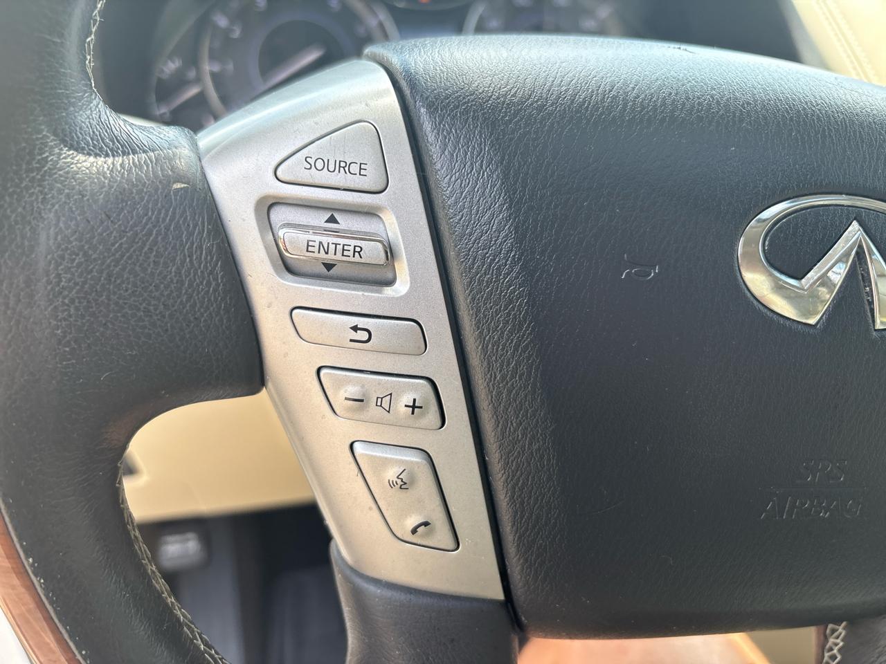 Infiniti QX80 LUXE 2019