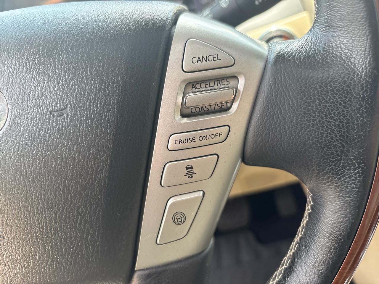 Infiniti QX80 LUXE 2019