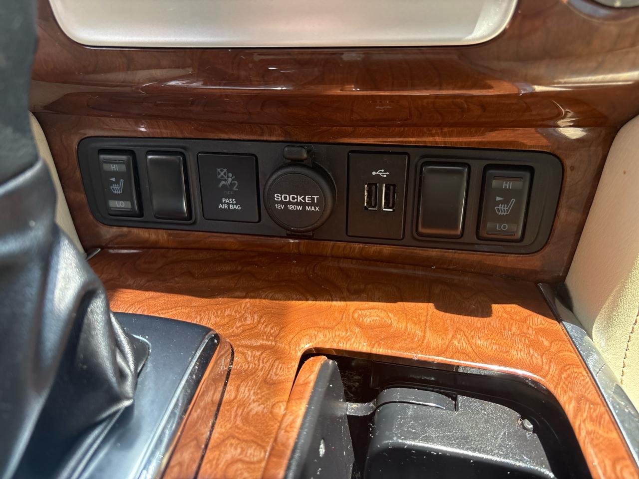 Infiniti QX80 LUXE 2019