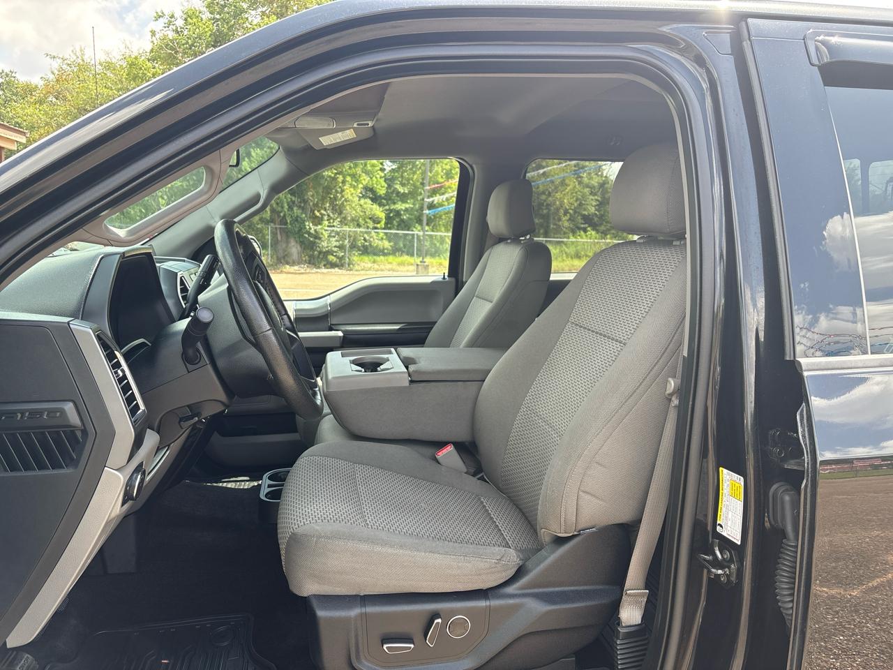 Ford F-150 XLT 4WD 2015