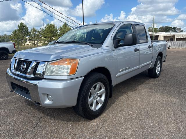 2012 Nissan Titan SV Crew Cab