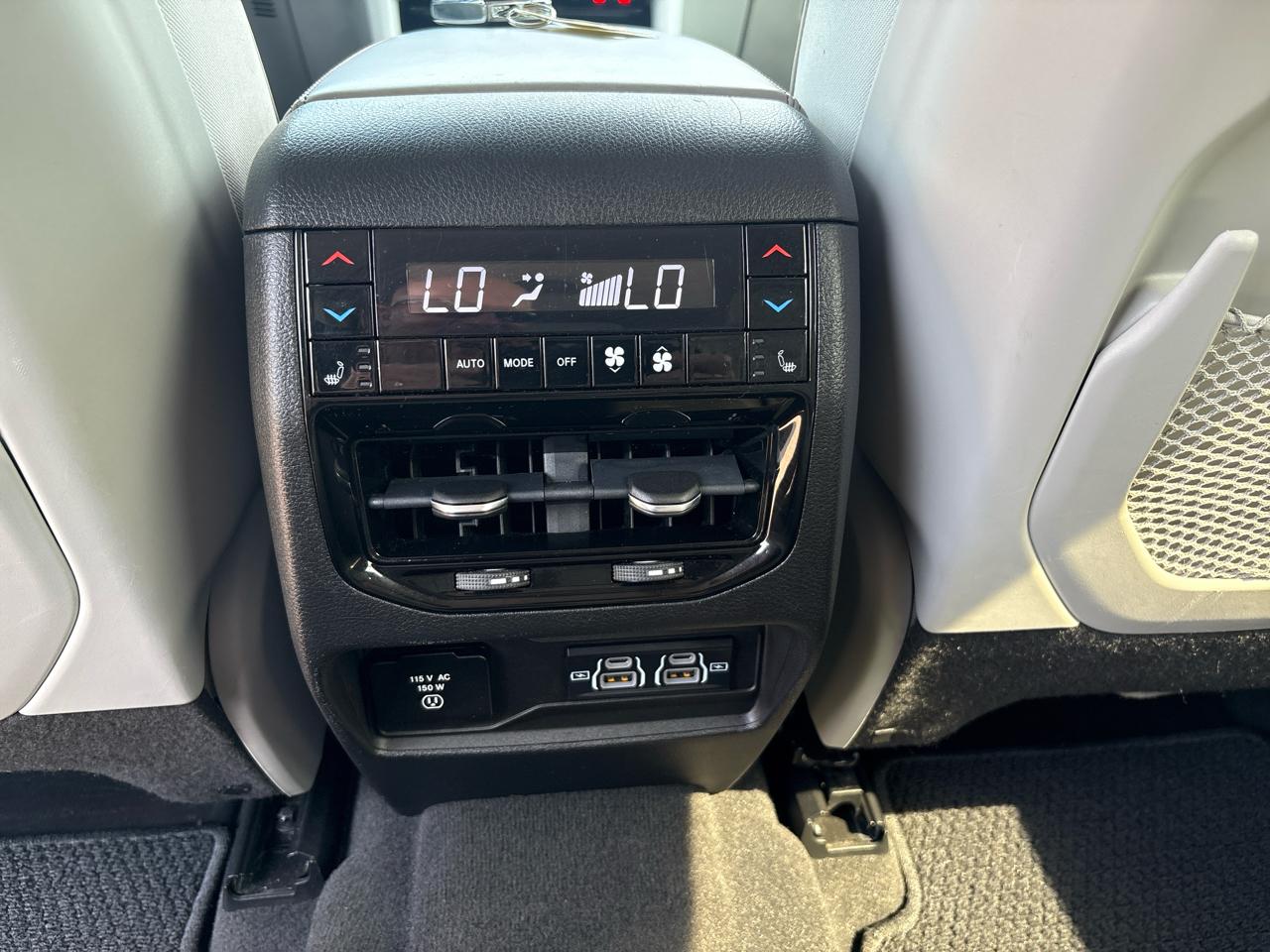 Jeep Grand Cherokee L Summit 2WD 2022