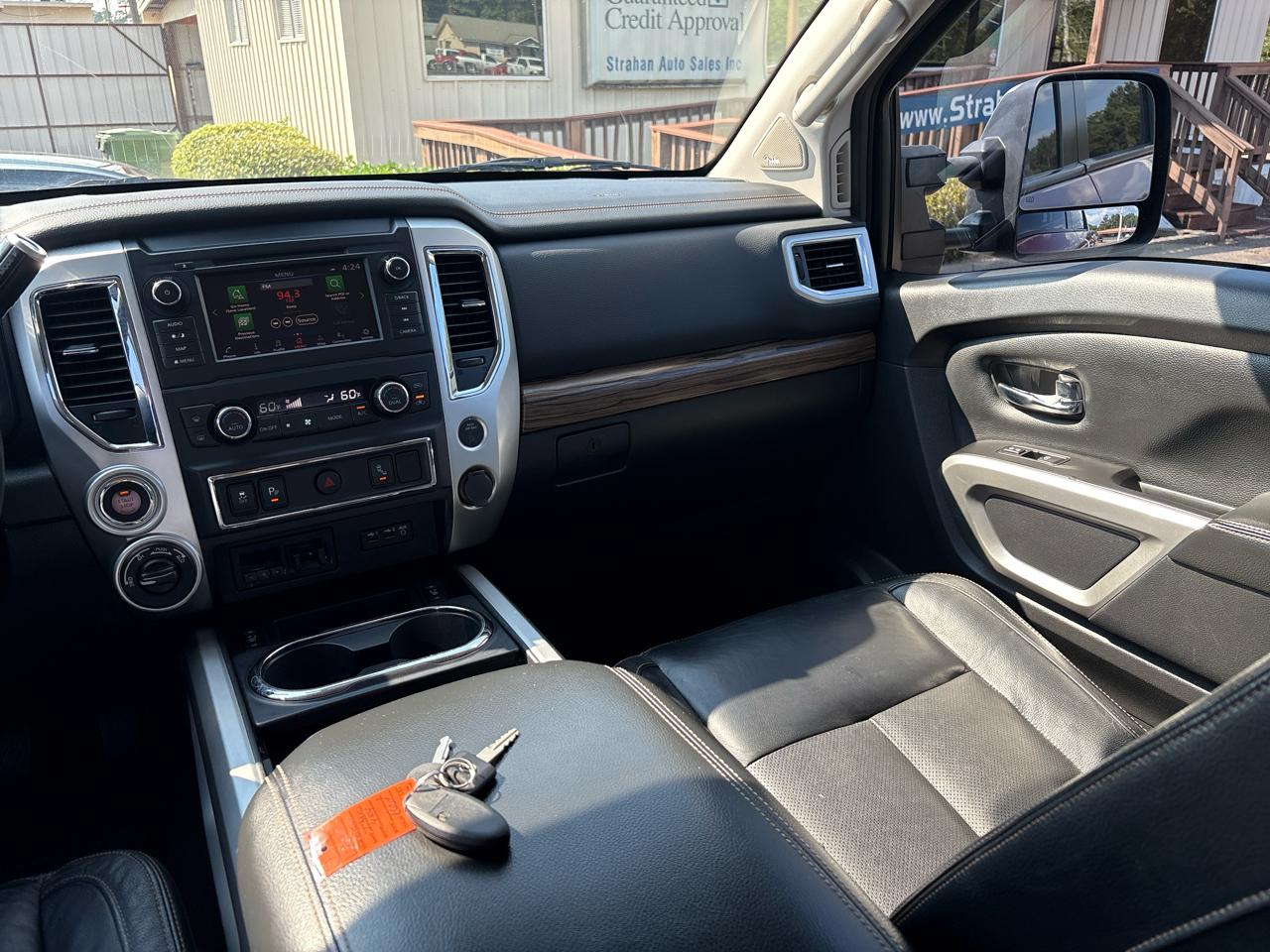 Nissan Titan S Crew Cab 4WD 2019