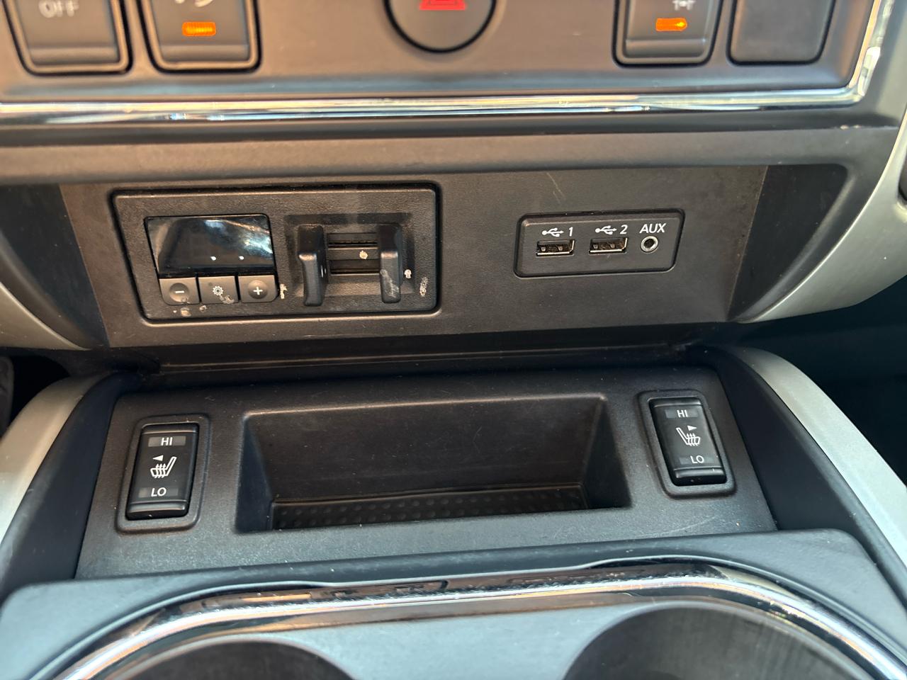 Nissan Titan S Crew Cab 4WD 2019