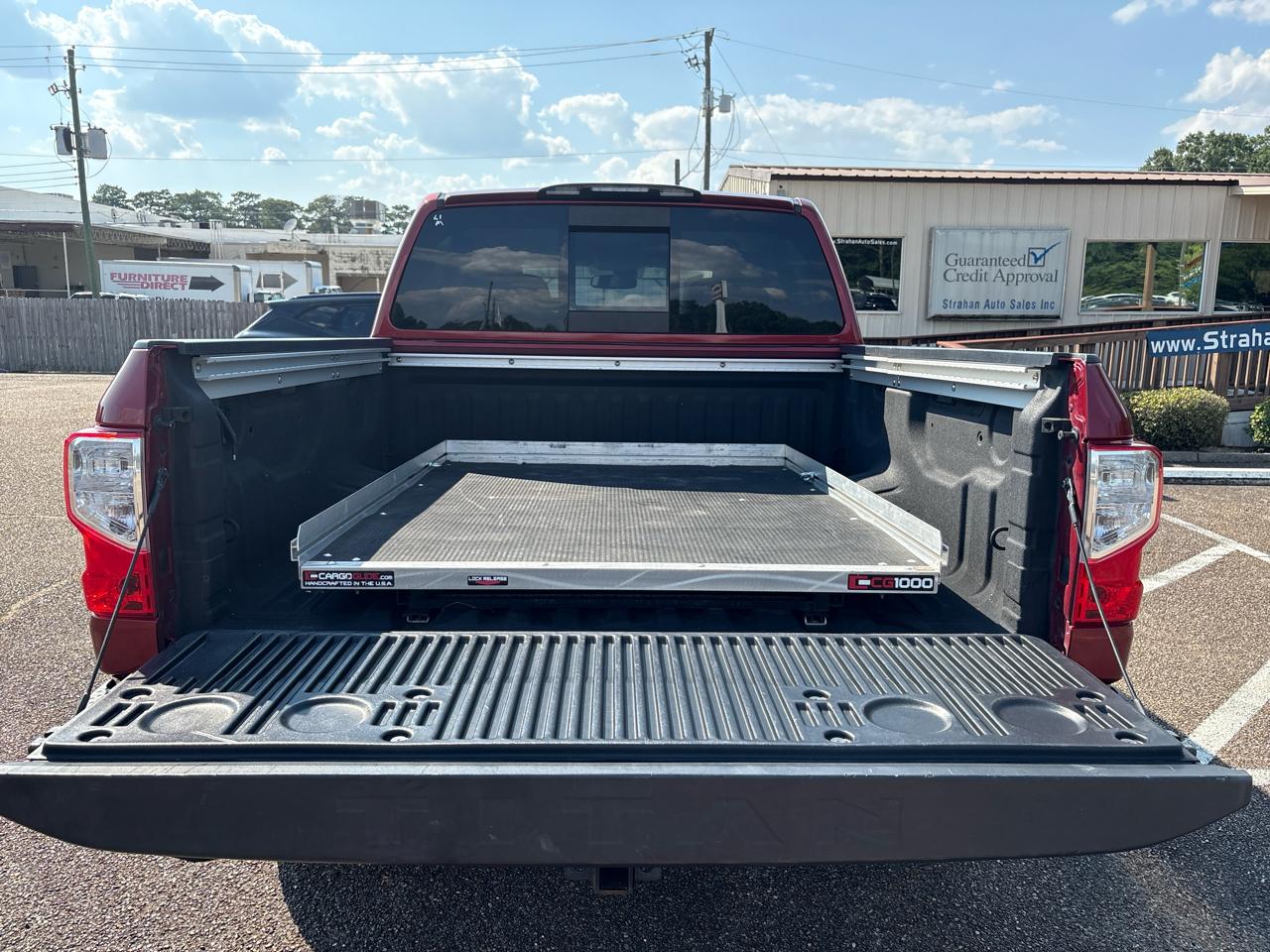 Nissan Titan S Crew Cab 4WD 2019