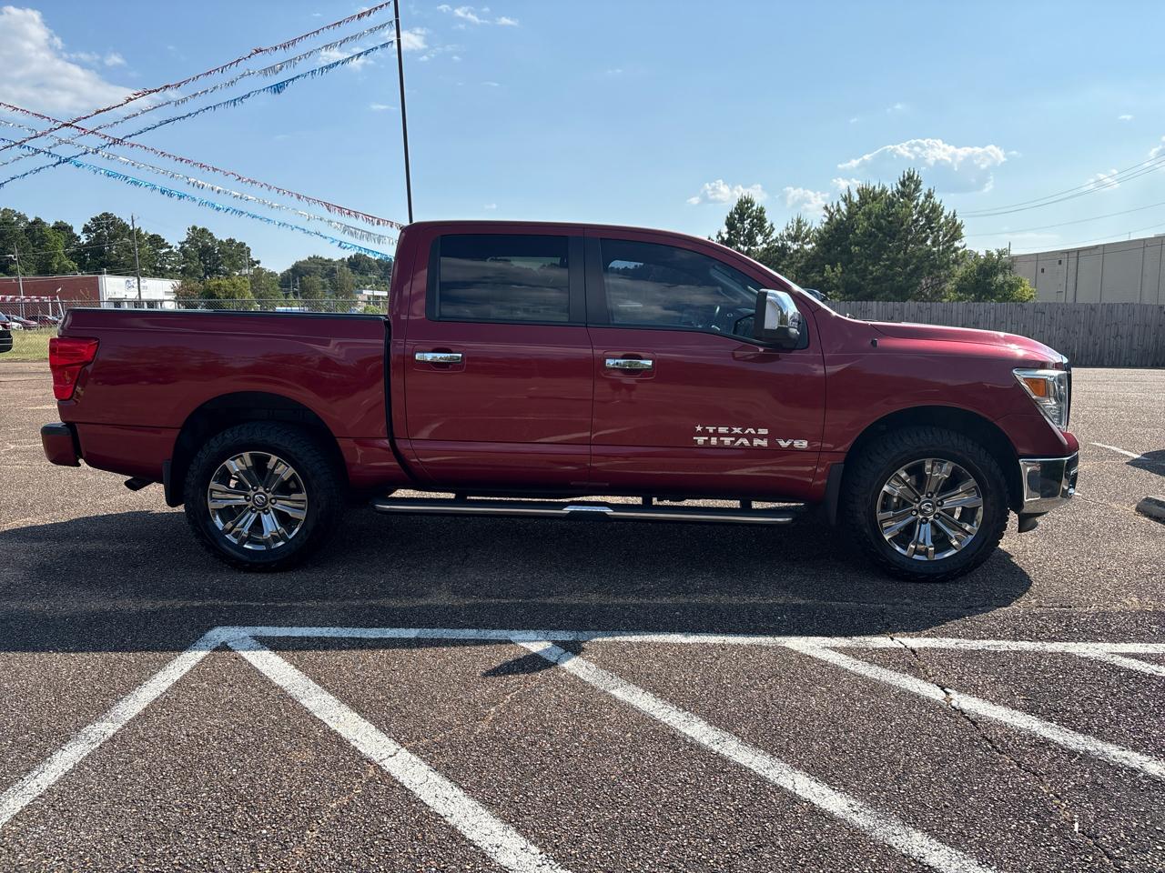 Nissan Titan S Crew Cab 4WD 2019