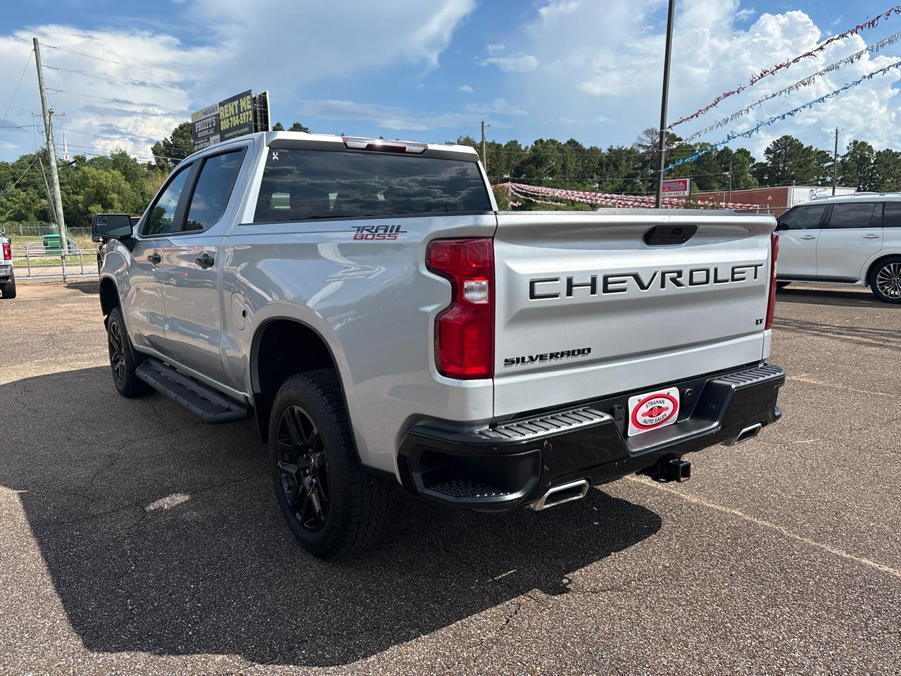 Chevrolet Silverado 1500 LT Trail Boss Crew Cab 4WD 2021