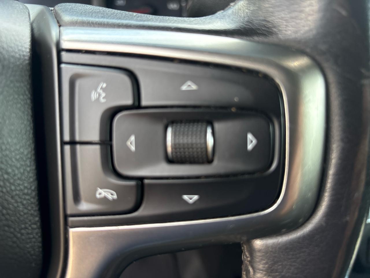 Chevrolet Silverado 1500 LT Trail Boss Crew Cab 4WD 2021