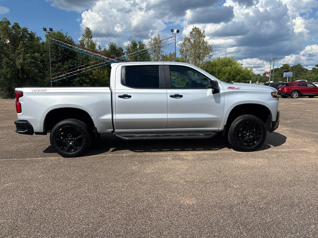 Chevrolet Silverado 1500 LT Trail Boss Crew Cab 4WD 2021
