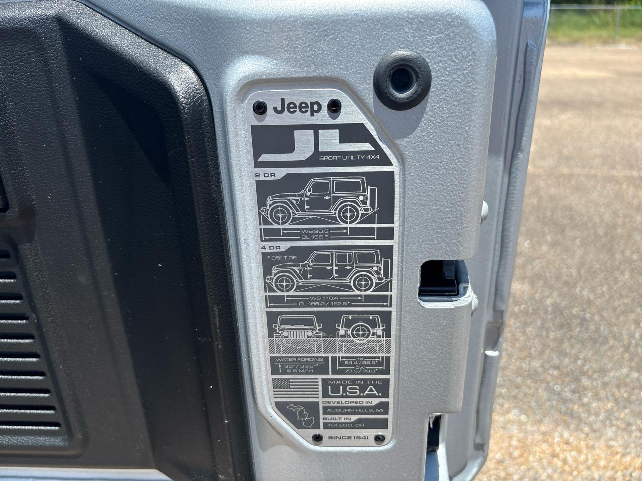 Jeep Wrangler Unlimited Sport Altitude 2023