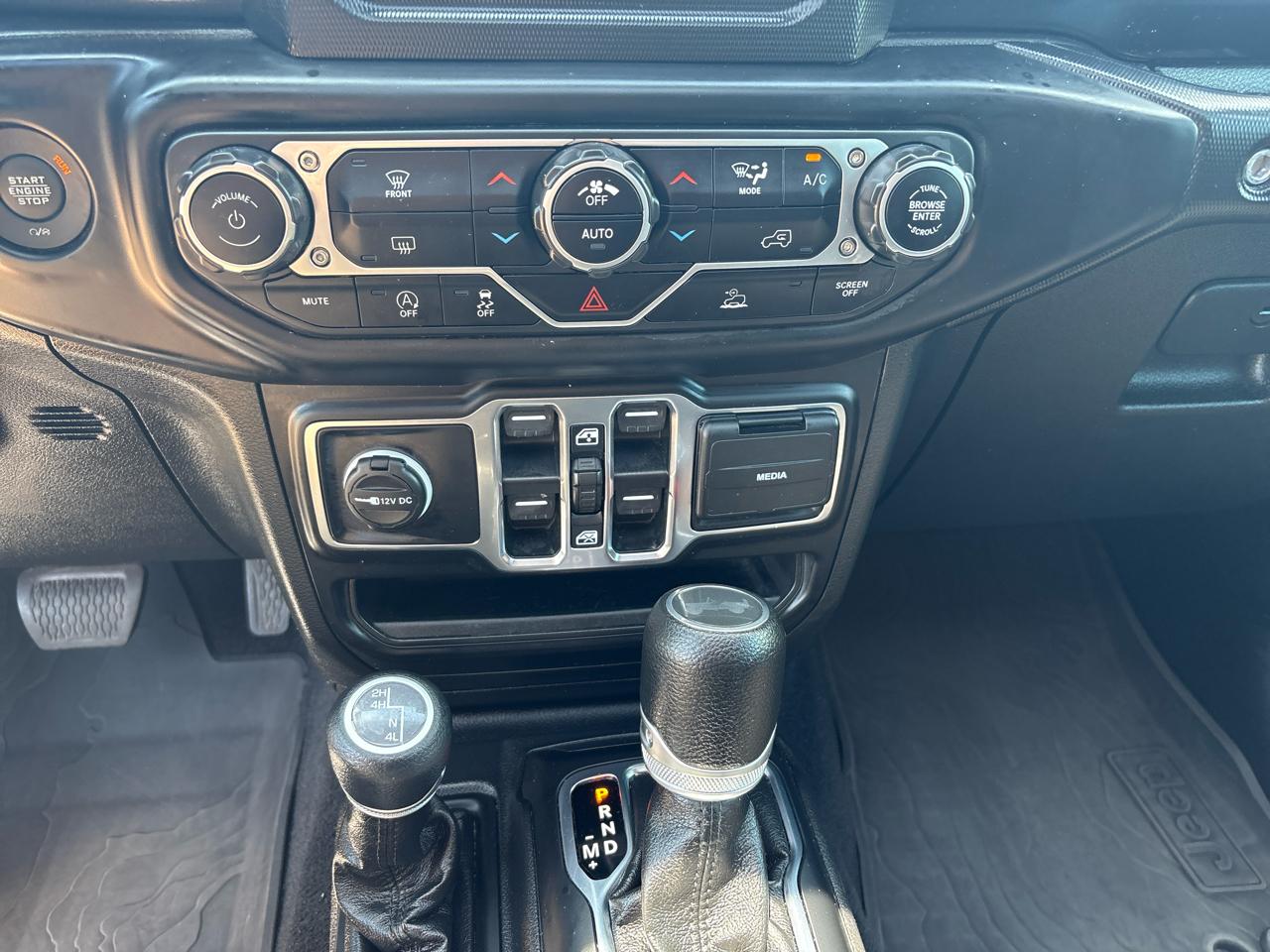Jeep Wrangler Unlimited Sport Altitude 2023