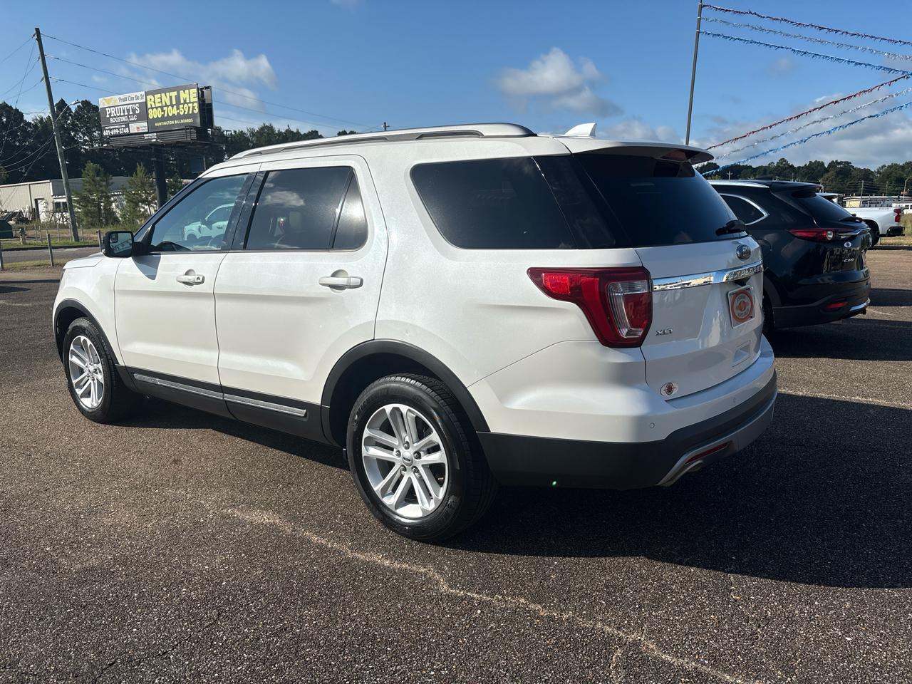 Ford Explorer XLT FWD 2016