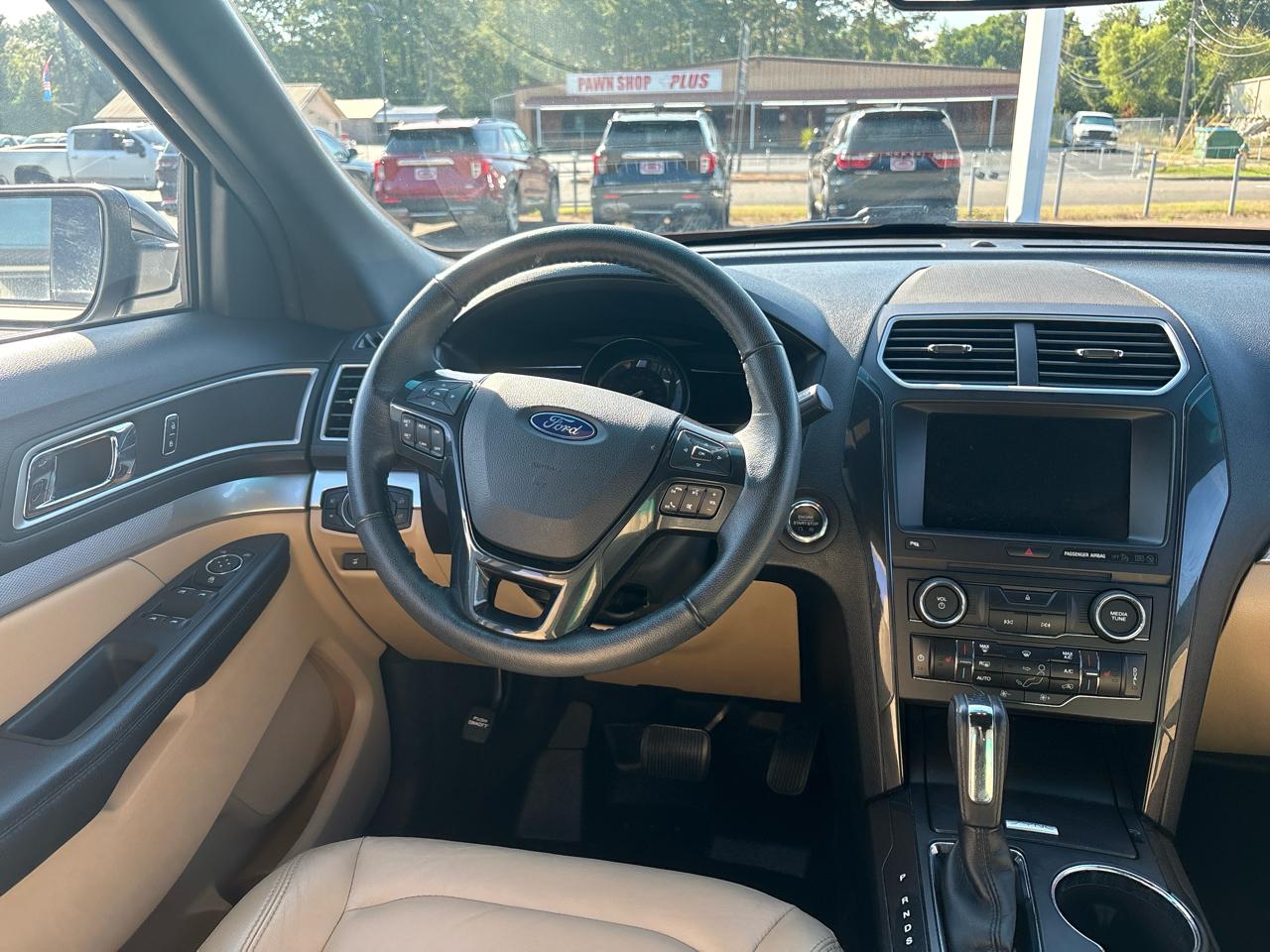 Ford Explorer XLT FWD 2016