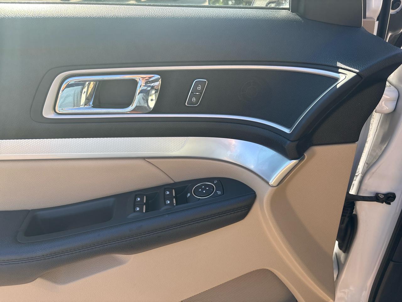 Ford Explorer XLT FWD 2016