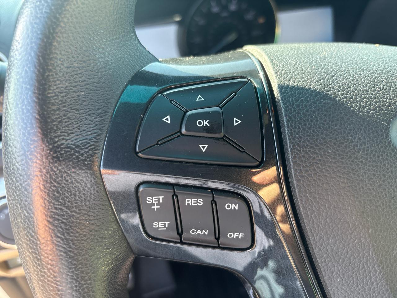 Ford Explorer XLT FWD 2016