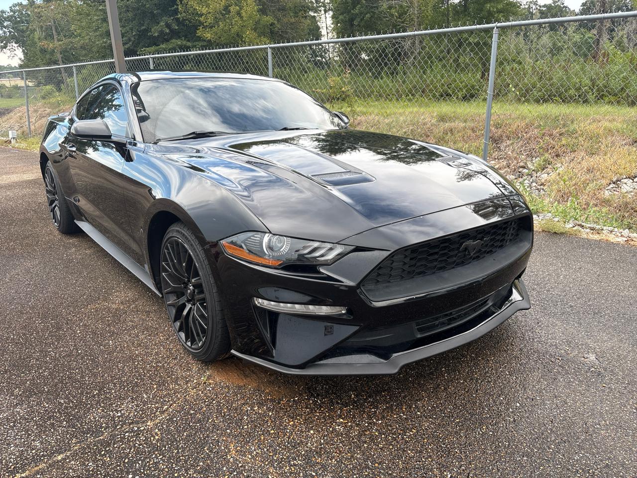 Ford Mustang EcoBoost Coupe 2020