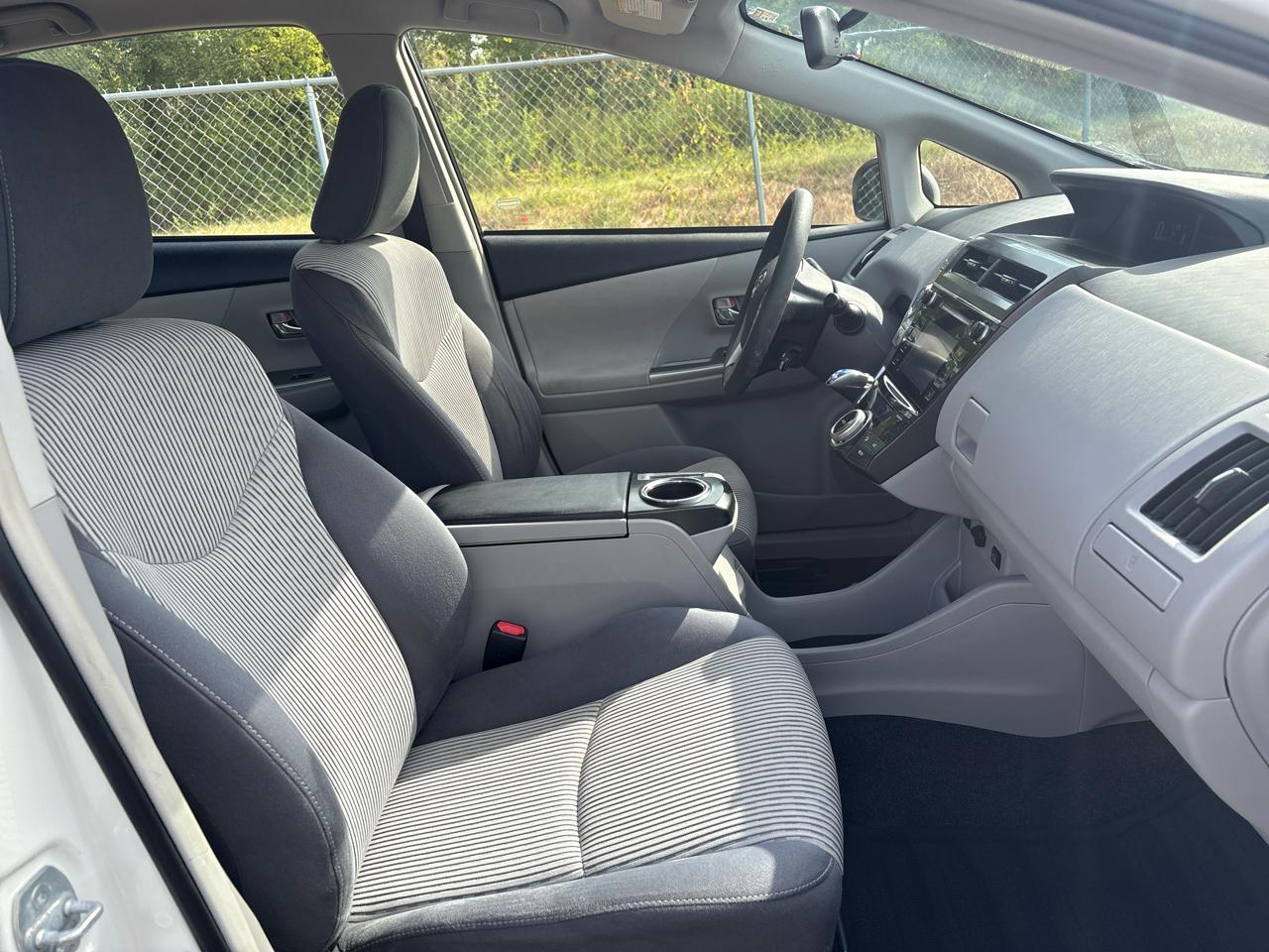 Toyota Prius V Two 2016