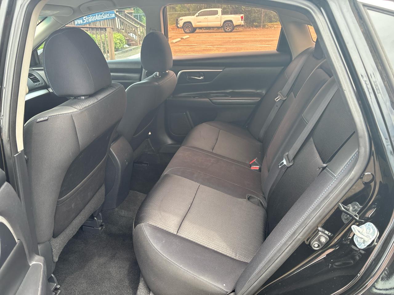 Nissan Altima 2.5 SV Sedan 2017