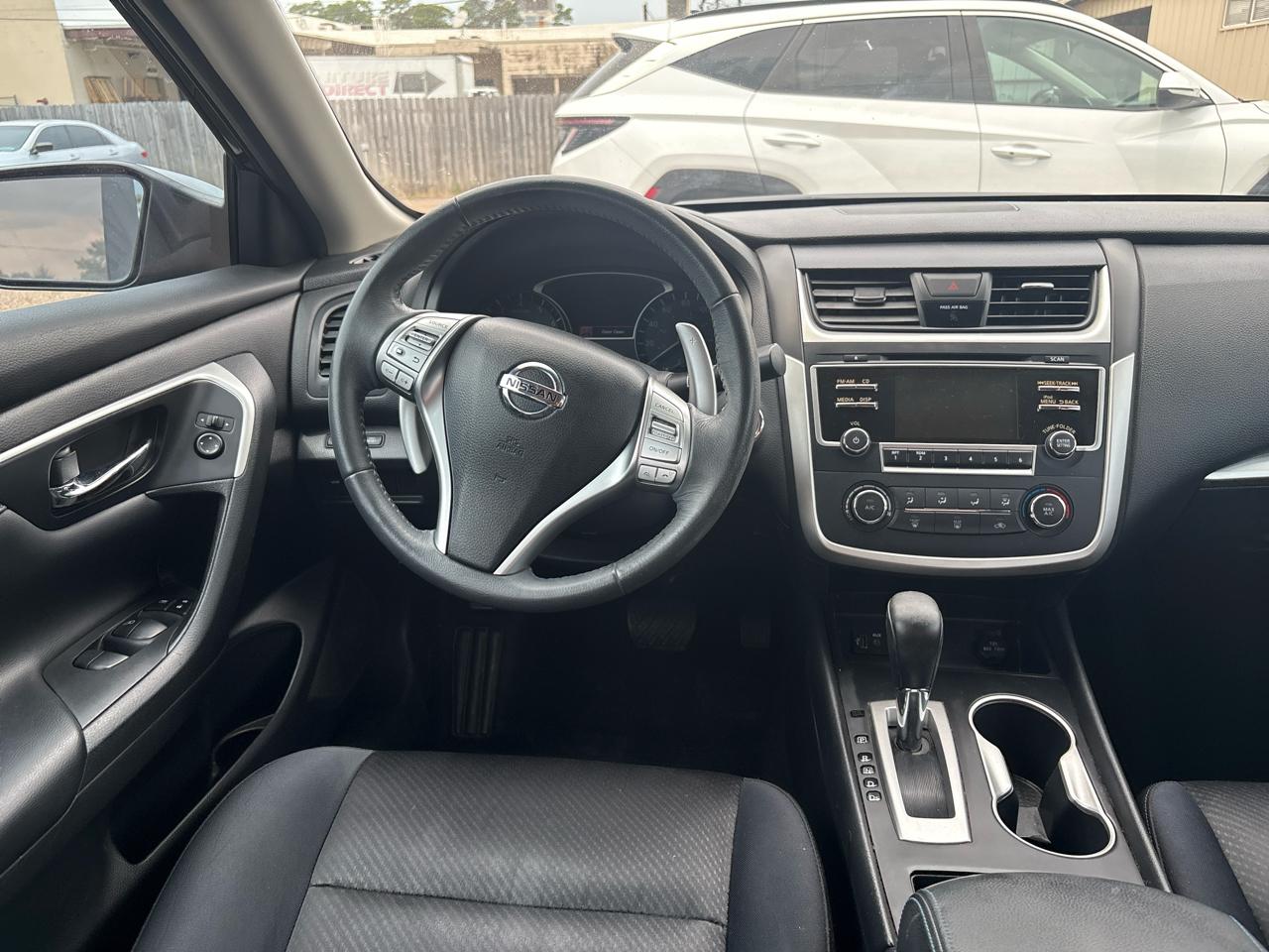 Nissan Altima 2.5 SV Sedan 2017