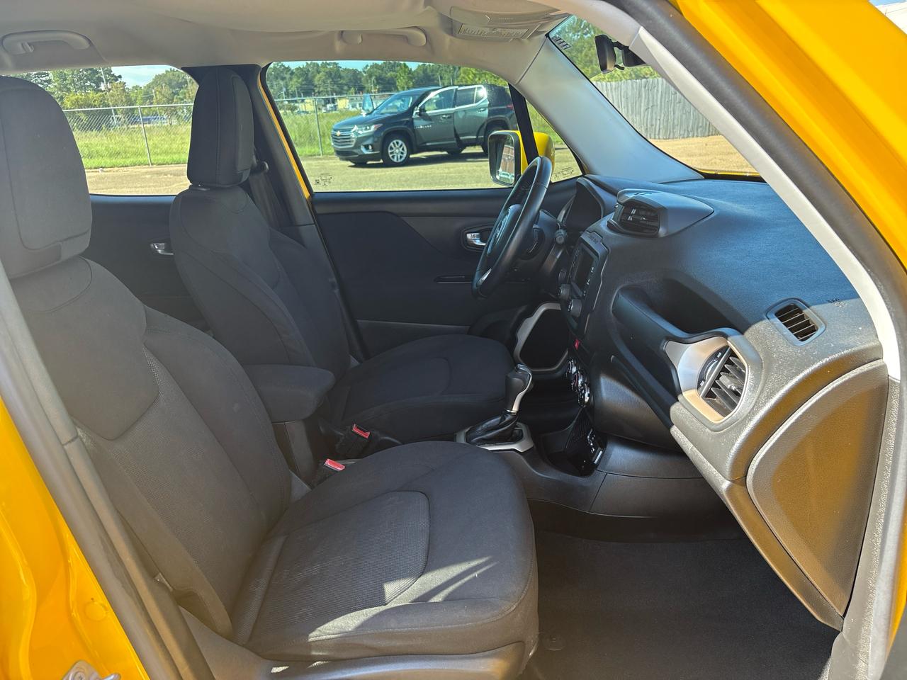 Jeep Renegade Latitude FWD 2016
