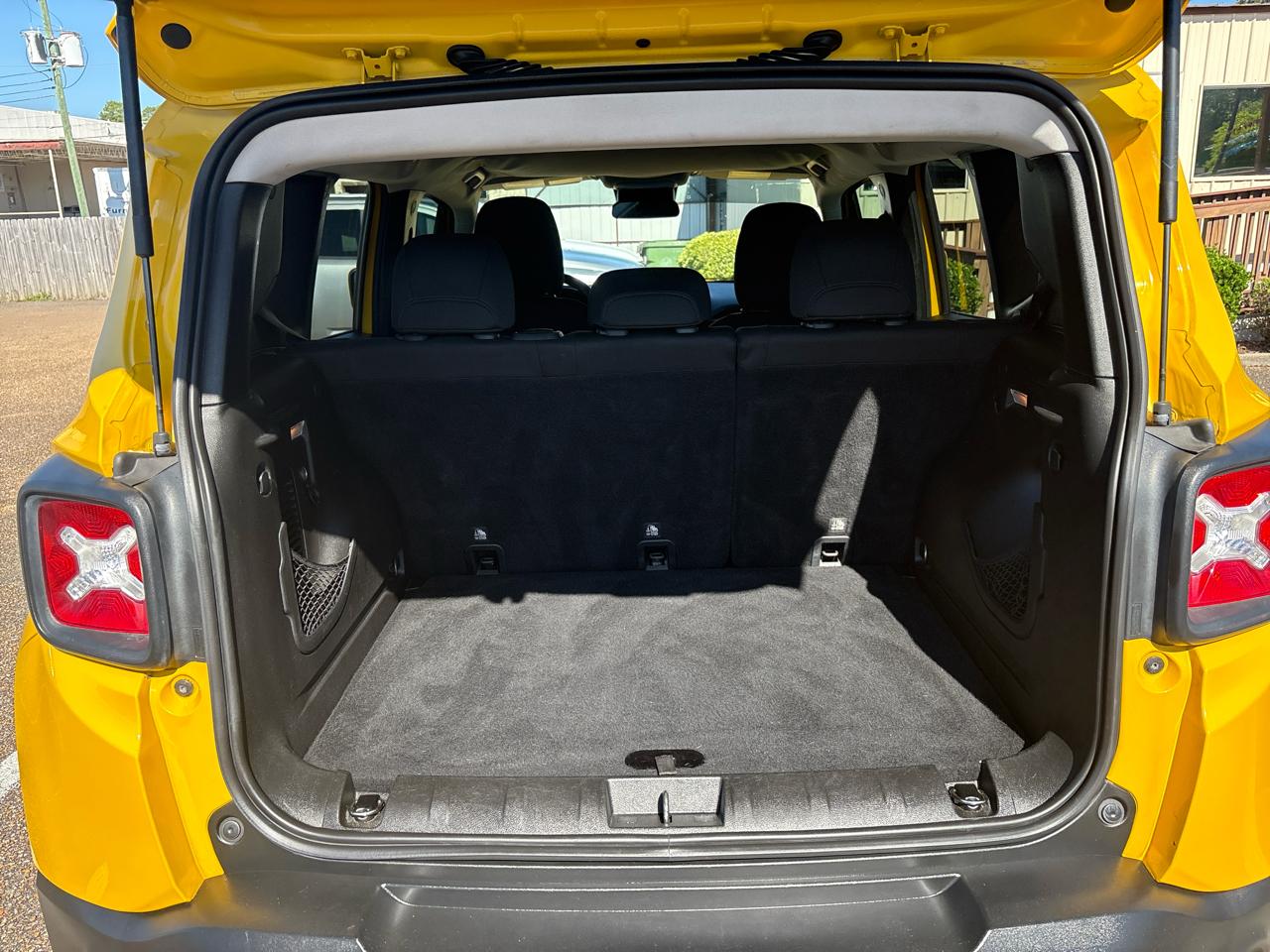 Jeep Renegade Latitude FWD 2016