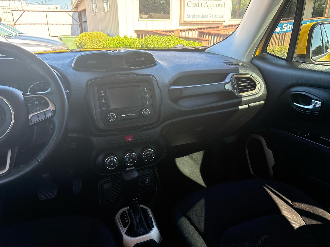 Jeep Renegade Latitude FWD 2016