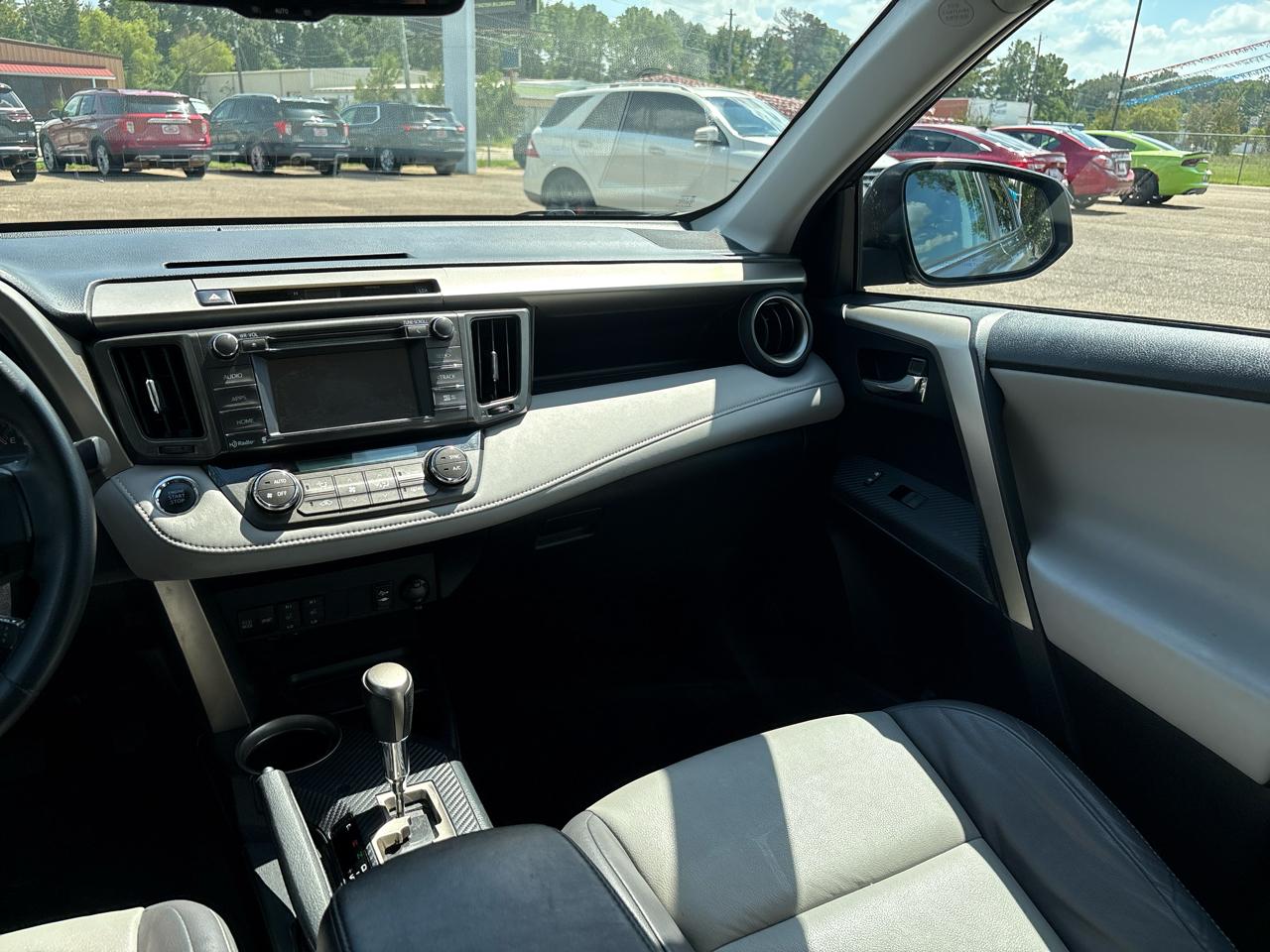 Toyota RAV4 Limited FWD 2014