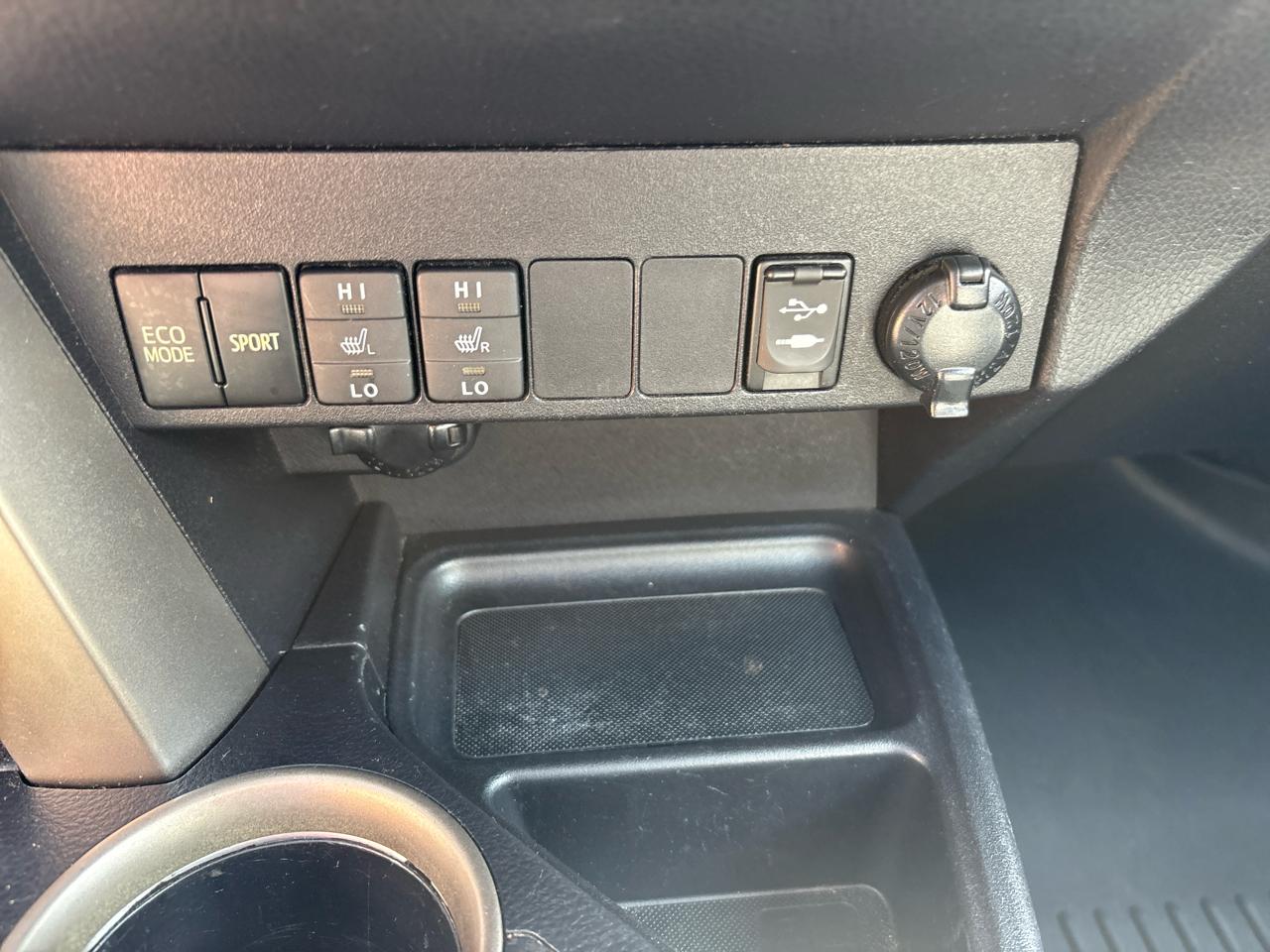 Toyota RAV4 Limited FWD 2014