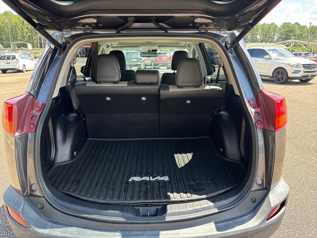 Toyota RAV4 Limited FWD 2014