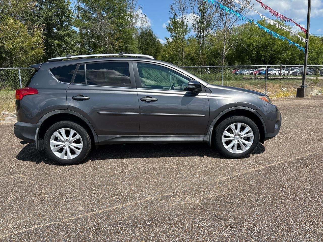 Toyota RAV4 Limited FWD 2014