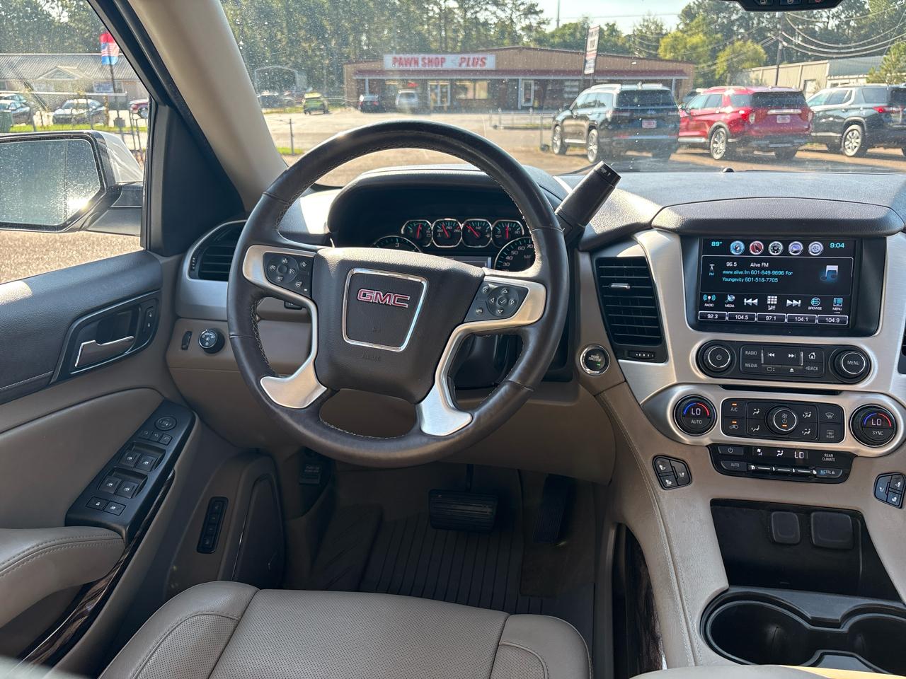 GMC Yukon SLT 2WD 2017