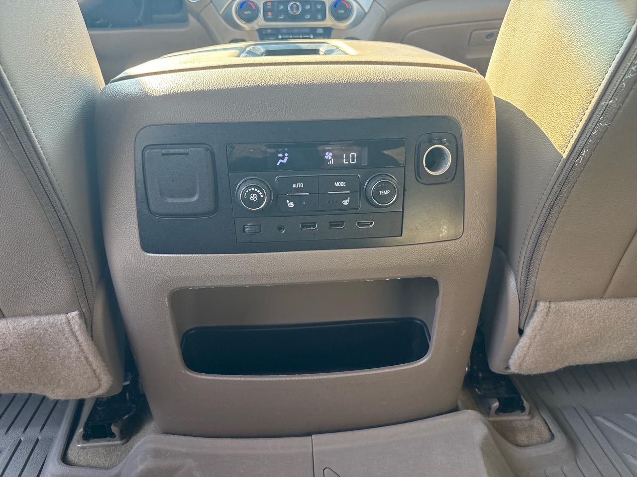 GMC Yukon SLT 2WD 2017
