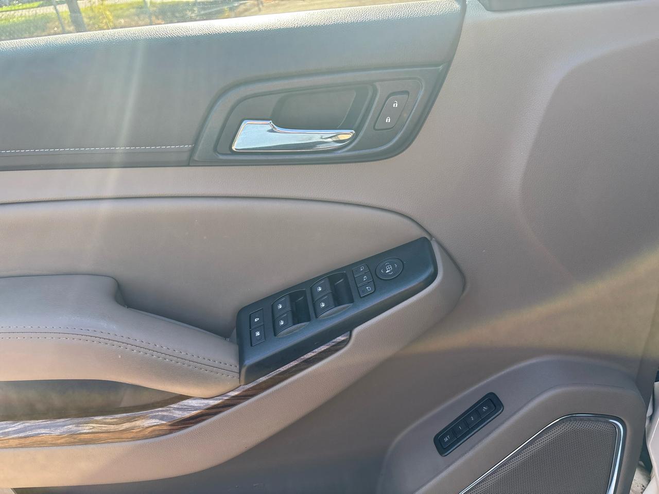 GMC Yukon SLT 2WD 2017