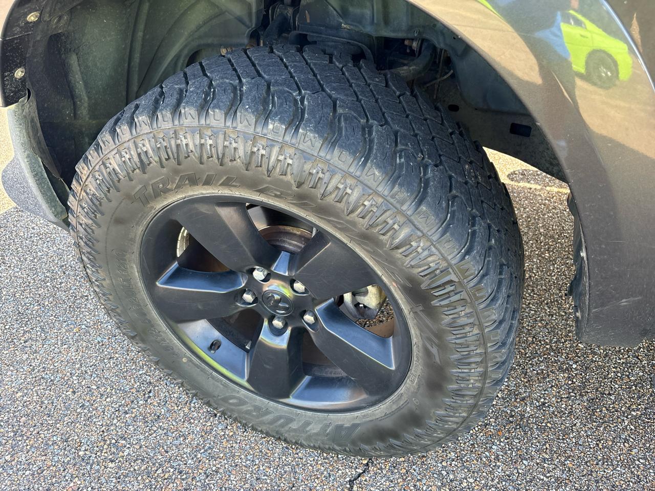 RAM 1500 SLT Crew Cab SWB 4WD 2016
