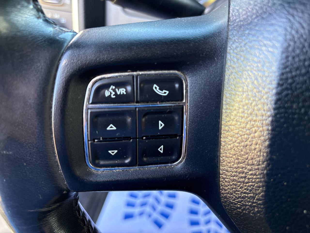 RAM 1500 SLT Crew Cab SWB 4WD 2016