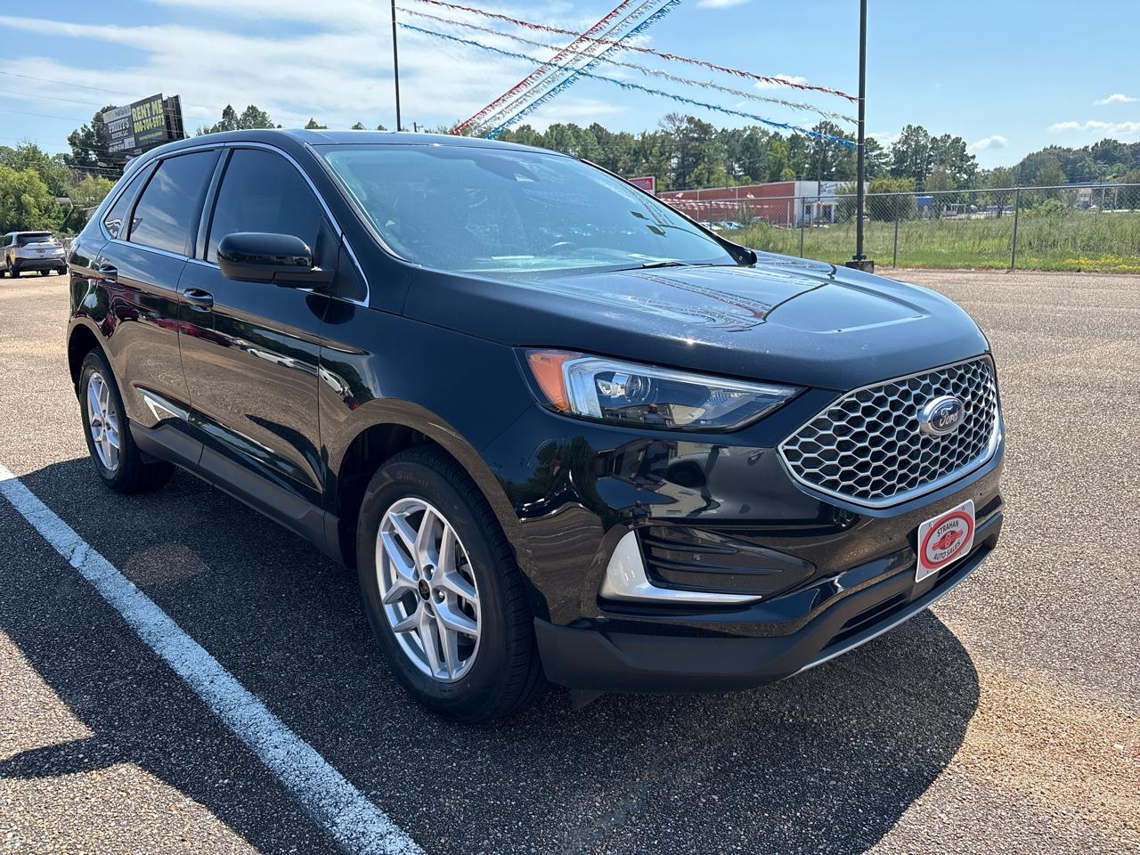 Ford Edge photo 2