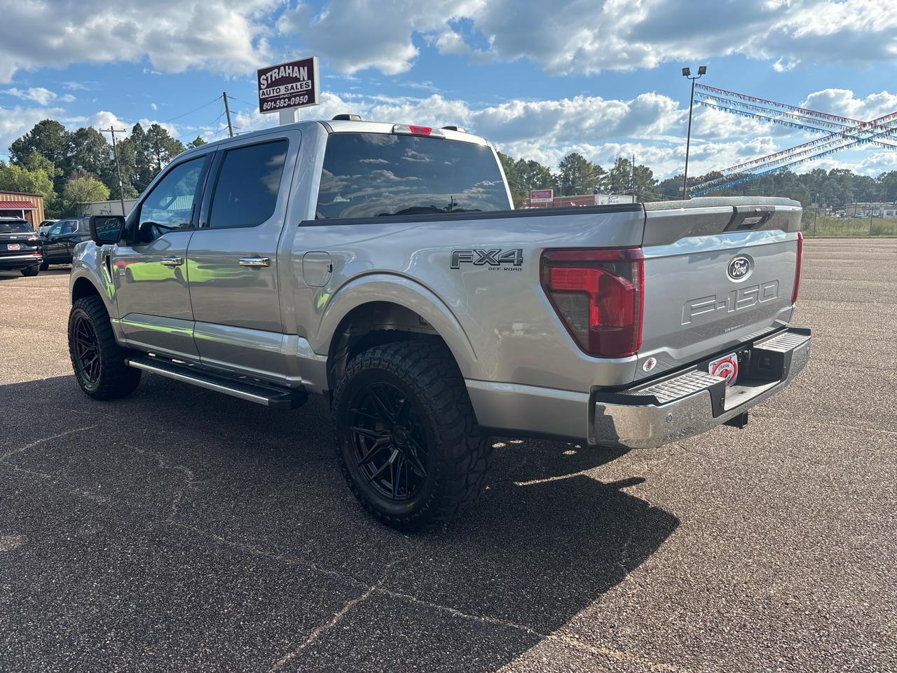 Ford F-150 photo 3