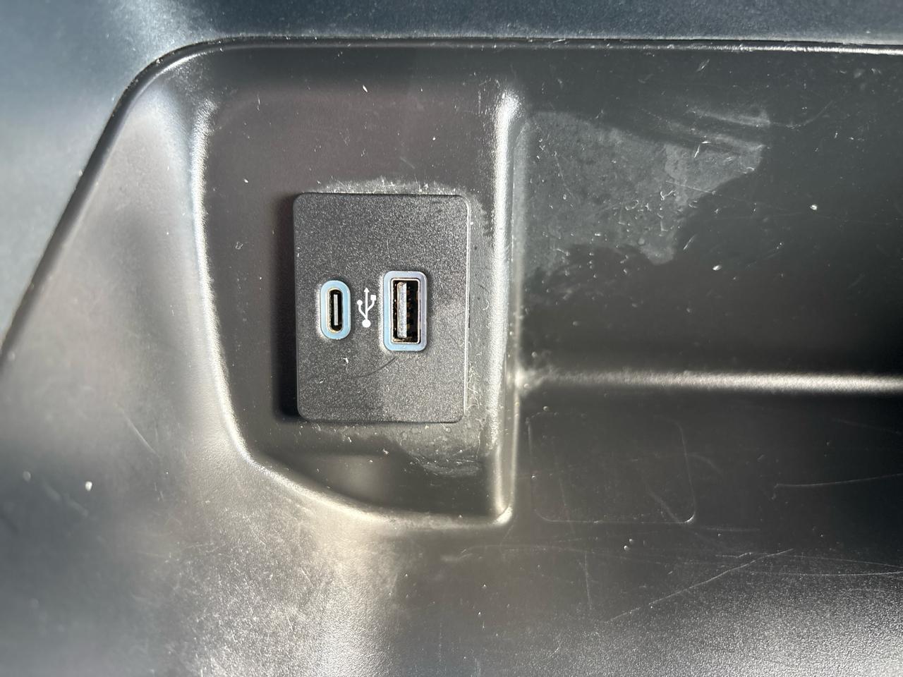 Ford F-150 photo 19