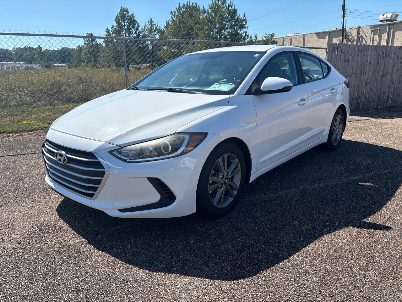  2017 Hyundai Elantra SE FWD   