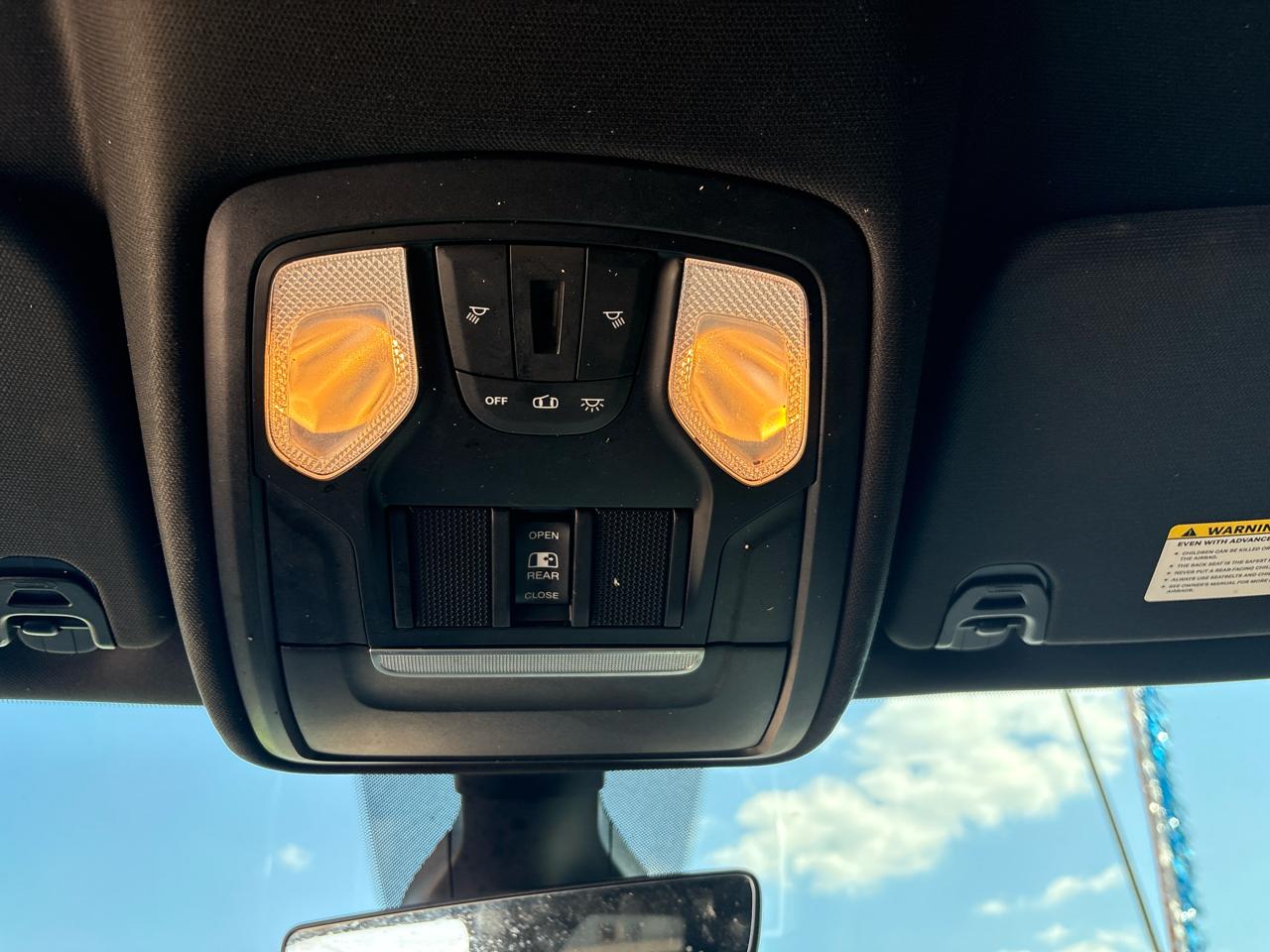 RAM 1500 Sport 4x2 Crew Cab 5'7" Box 2021