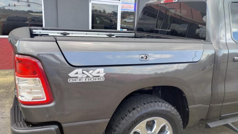 RAM 1500 Big Horn Crew Cab SWB 4WD 2020