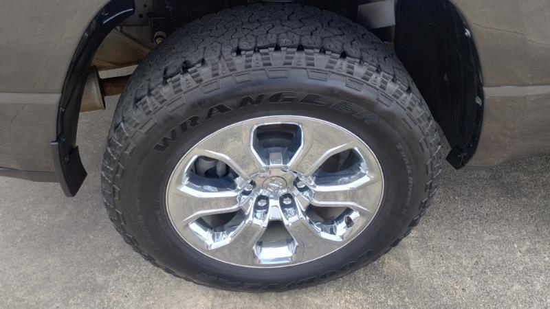 RAM 1500 Big Horn Crew Cab SWB 4WD 2020