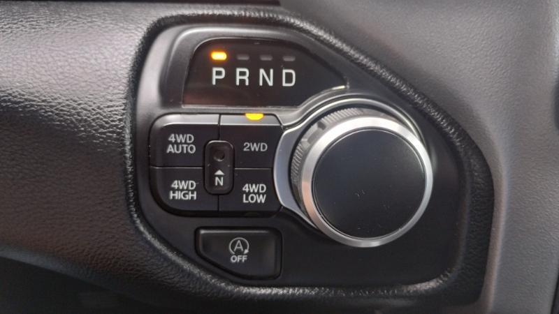 RAM 1500 Big Horn Crew Cab SWB 4WD 2020