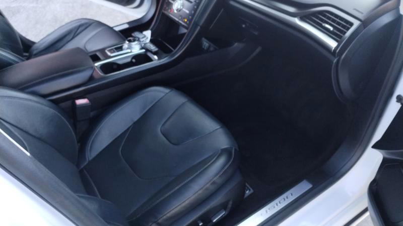 Ford Fusion Titanium AWD 2020