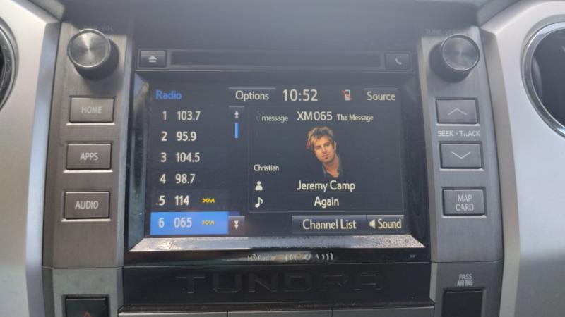 Toyota Tundra SR5 5.7L V8 FFV CrewMax 4WD 2018