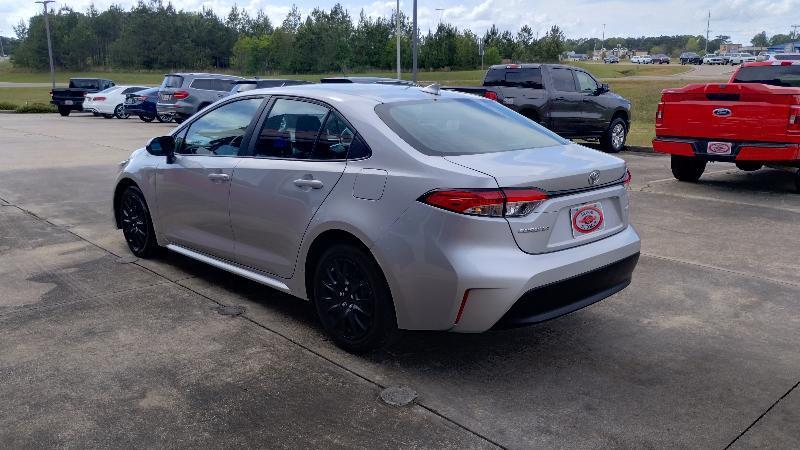 Toyota Corolla LE 2024