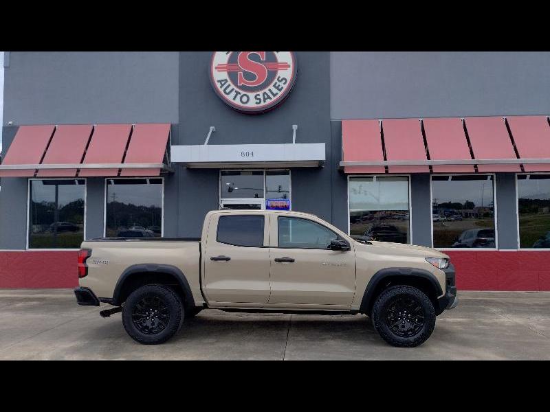 Chevrolet Colorado Trail Boss Crew Cab 4WD 2023