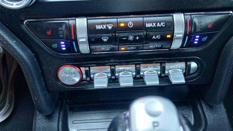 Ford Mustang EcoBoost Coupe 2019