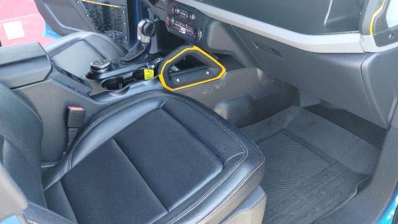 Ford Bronco Base 4-Door w/Advanced 2022
