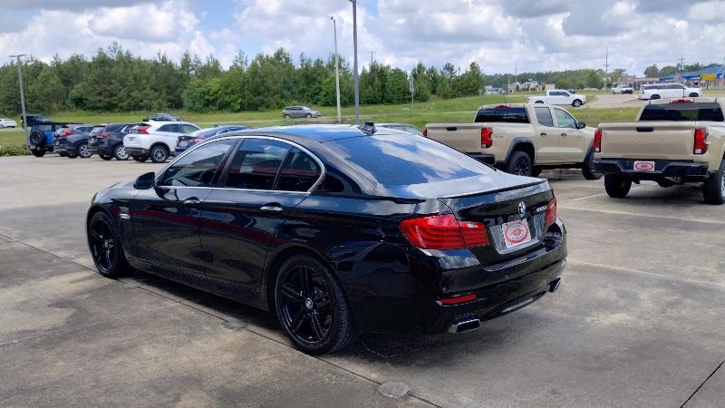 BMW 5-Series 550i 2015